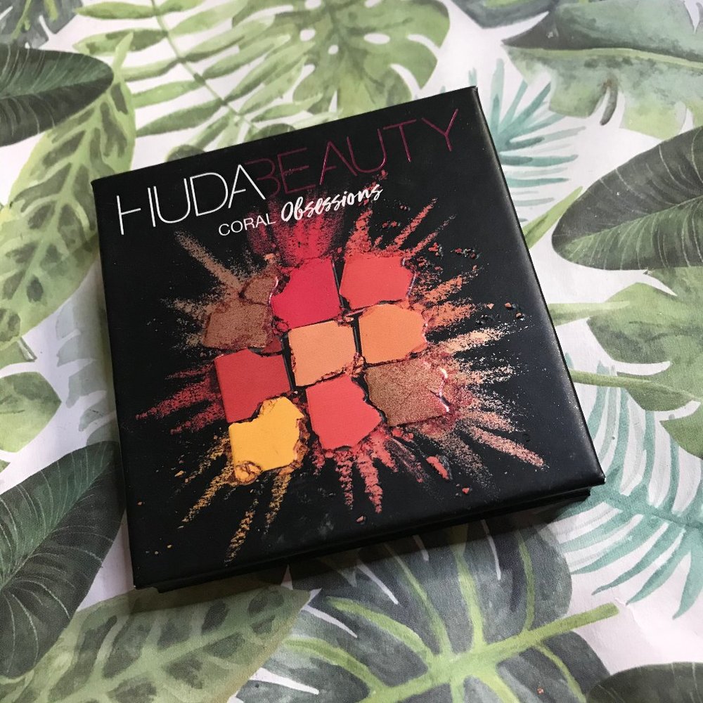 huda beauty coral obsessions eyeshadow palette